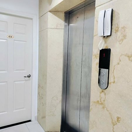 Adventure Hotel Хошимін Екстер'єр фото